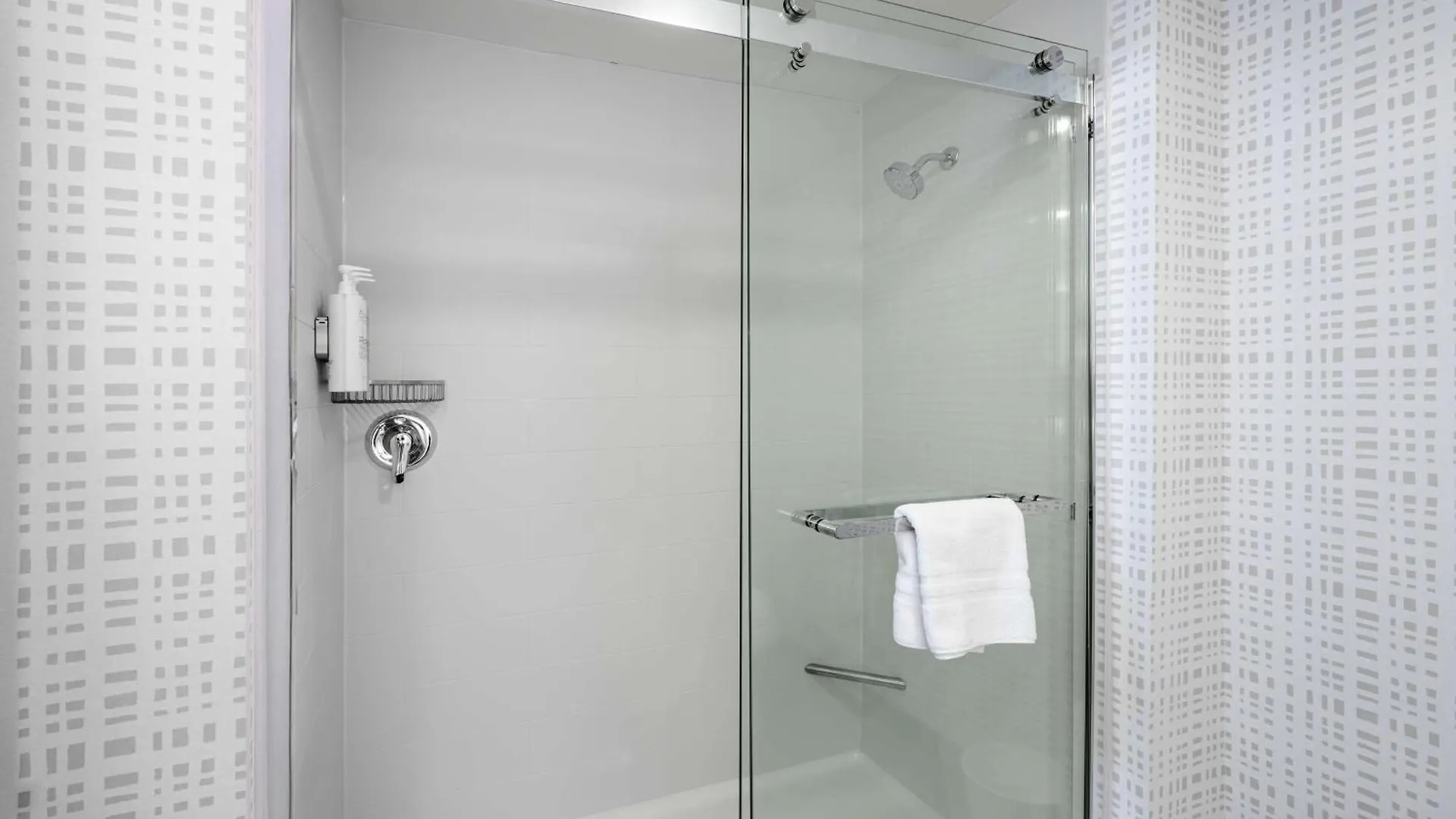 Hampton Inn By Hilton St Louis Airport Woodson Terrace 3*,