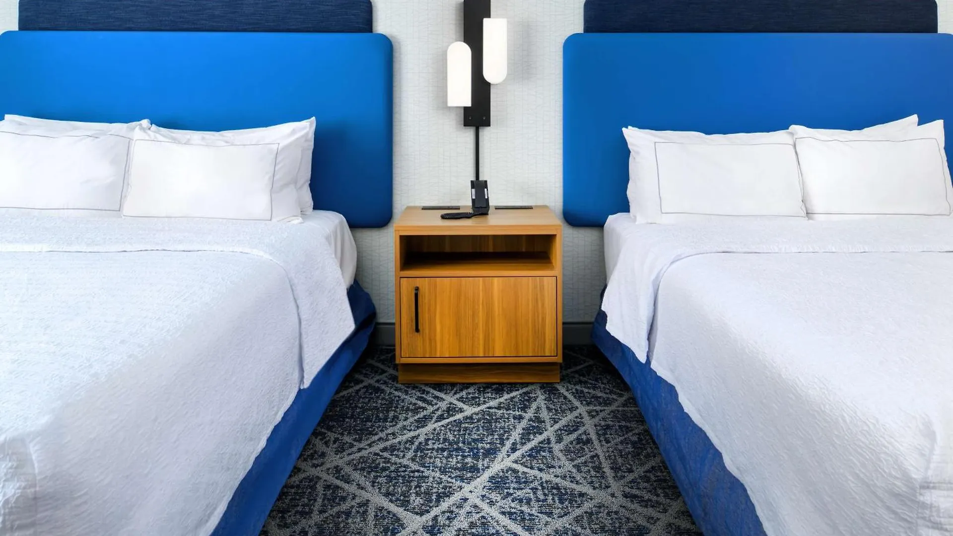 Hampton Inn By Hilton St Louis Airport Woodson Terrace